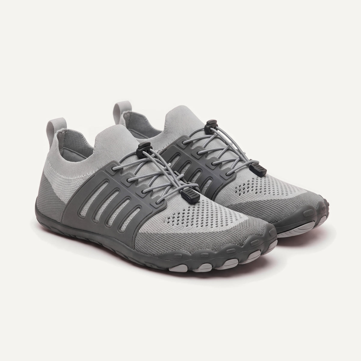 Attività Vie in Grey, pair, front three-quarter view