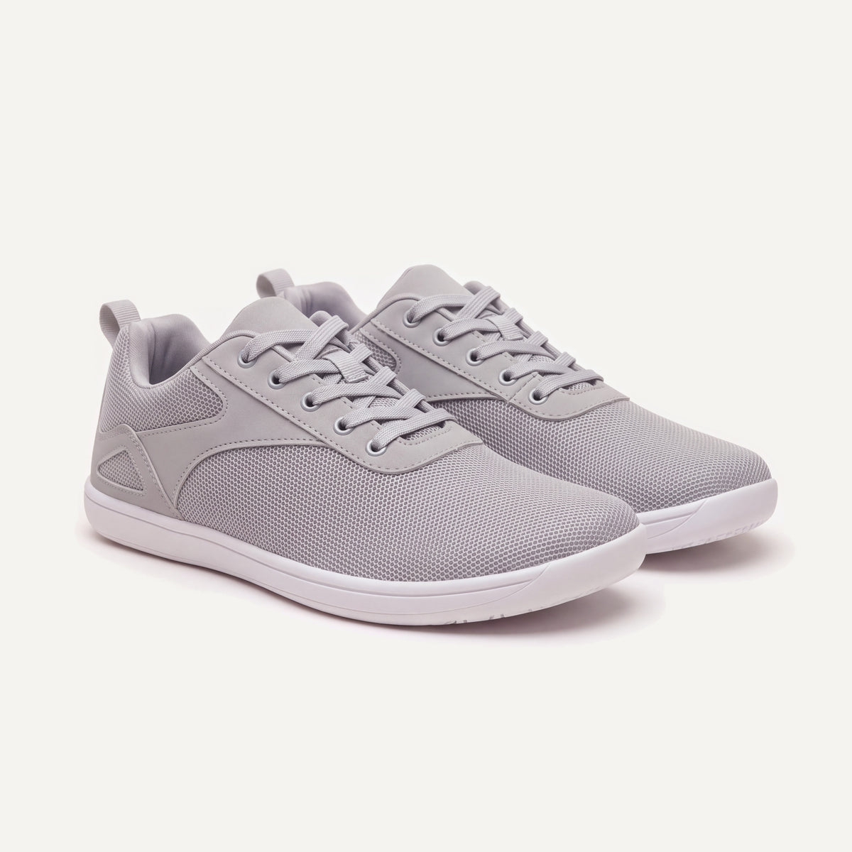 Ogni Vie in Grey, pair, front three-quarter view