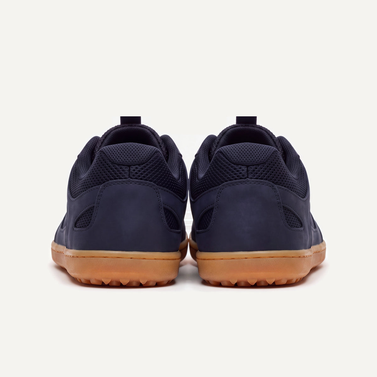Ogni Vie in Navy, pair, view from behind
