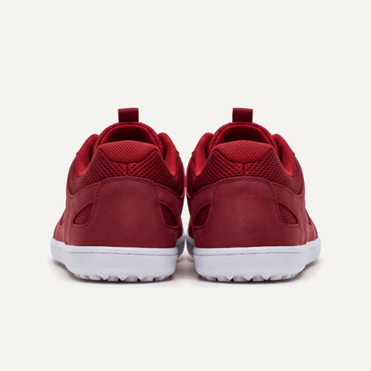 Ogni Vie in Wine Red, pair, view from behind