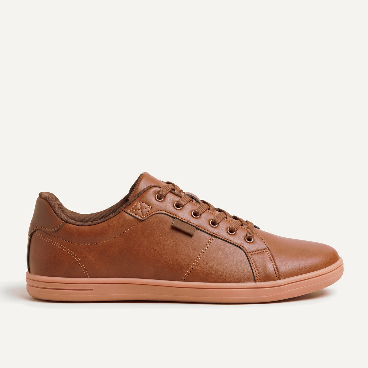 Pelle Vie in Mocca, outer side view