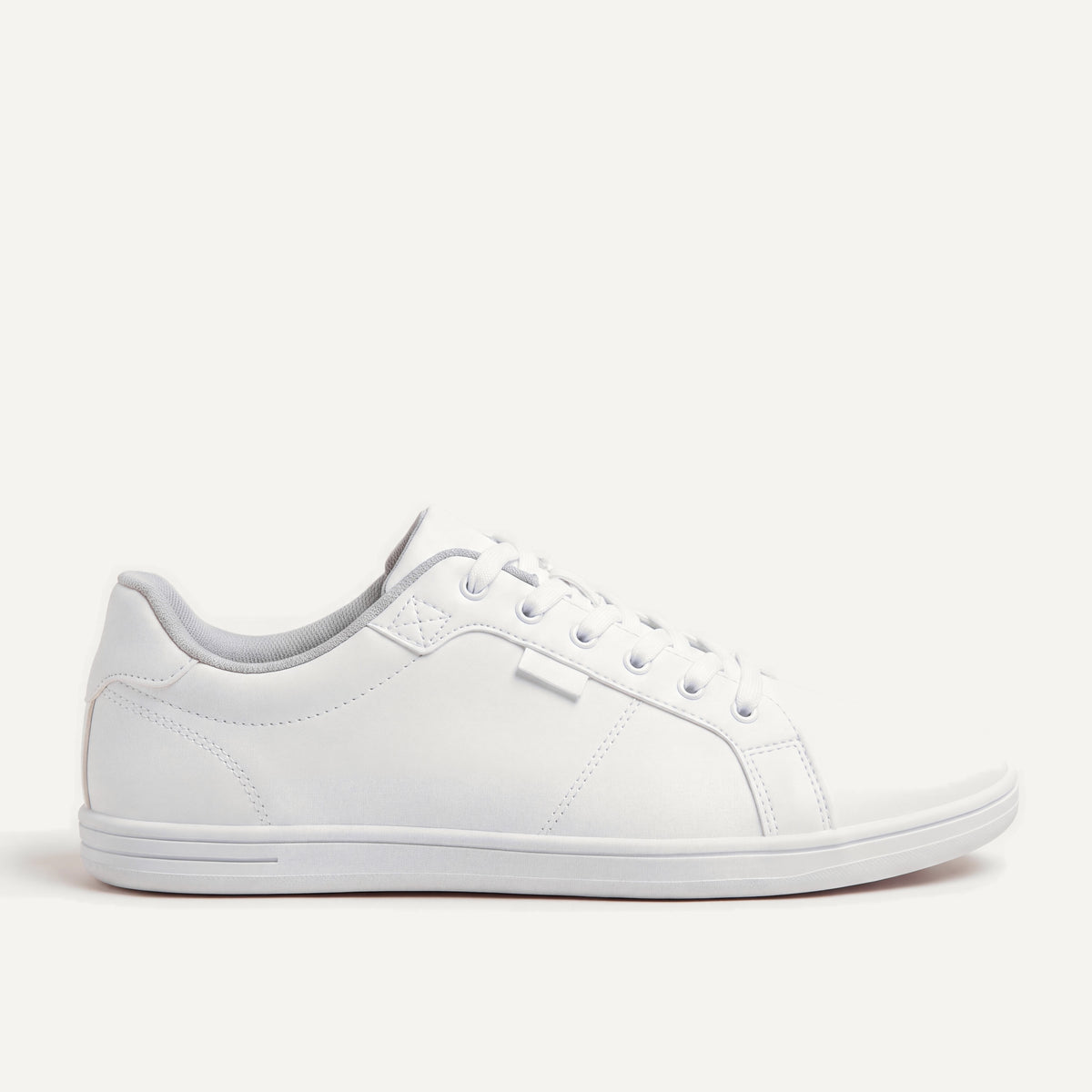 Pelle Vie in White, outer side view